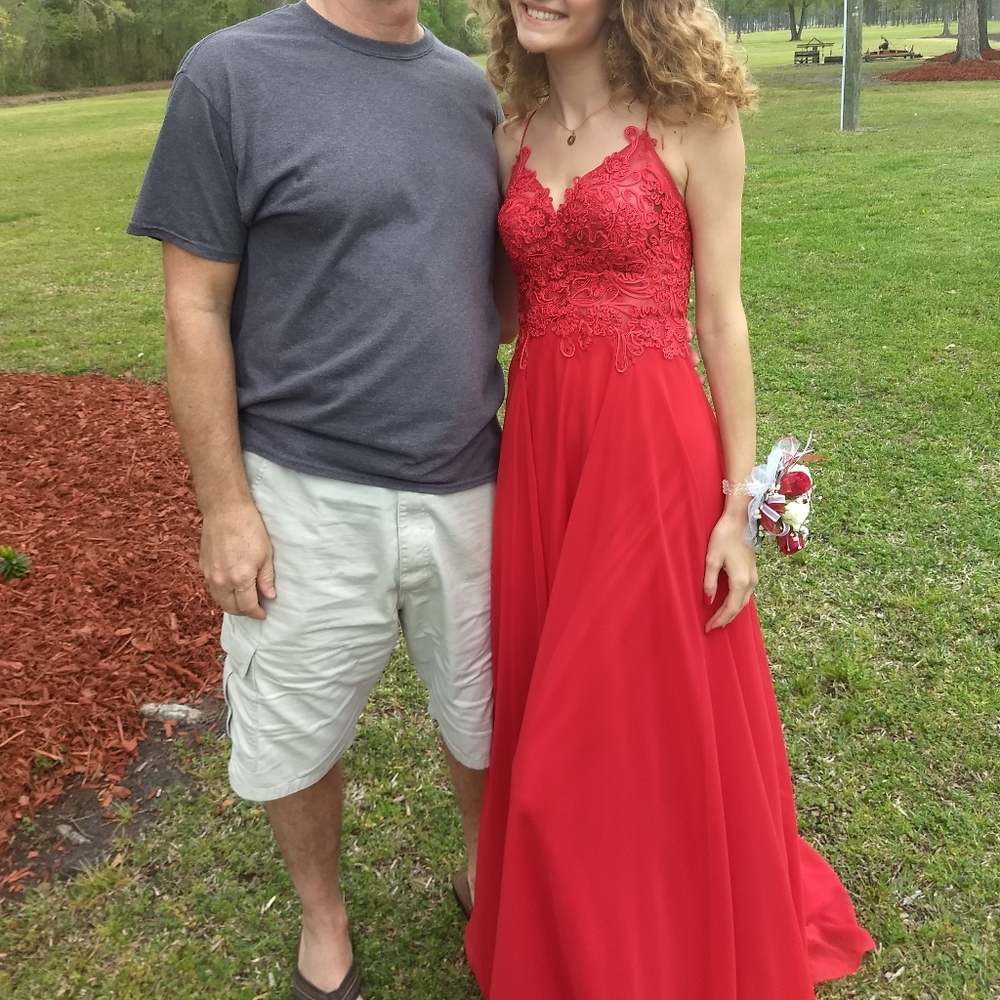 Dave and Johnny Elegant Red Formal Dress size 0